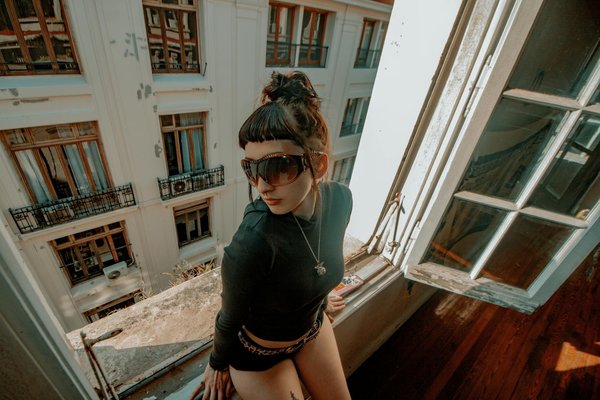 How to Design a Home Office That Can Be Easily Packed Away When Not in Use?