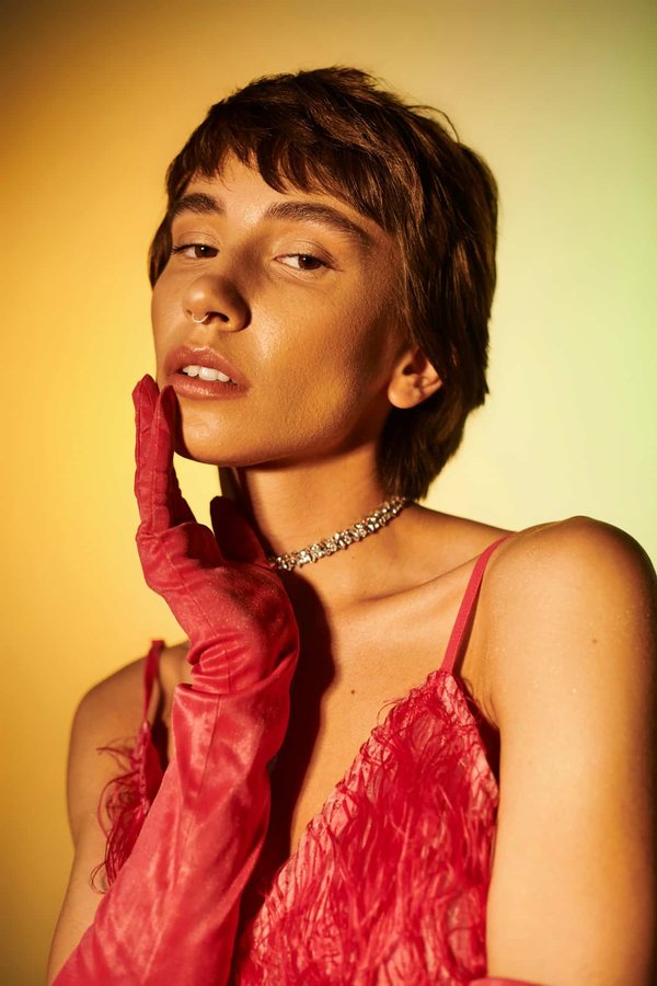 What Are the Most Stylish Ways to Wear a Jumpsuit in a Formal Corporate Setting?